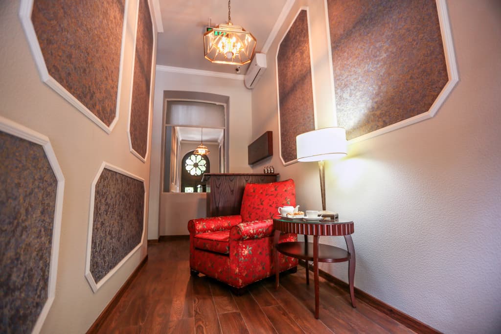 Tea for Two Hotel - main photo