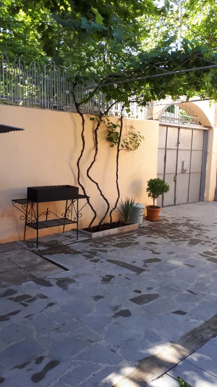 Modern Guesthouse - photo 11