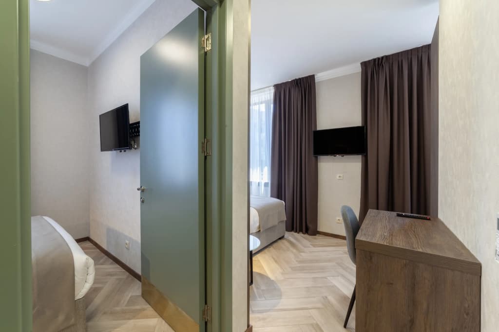 Old Wall Hotel - photo 46