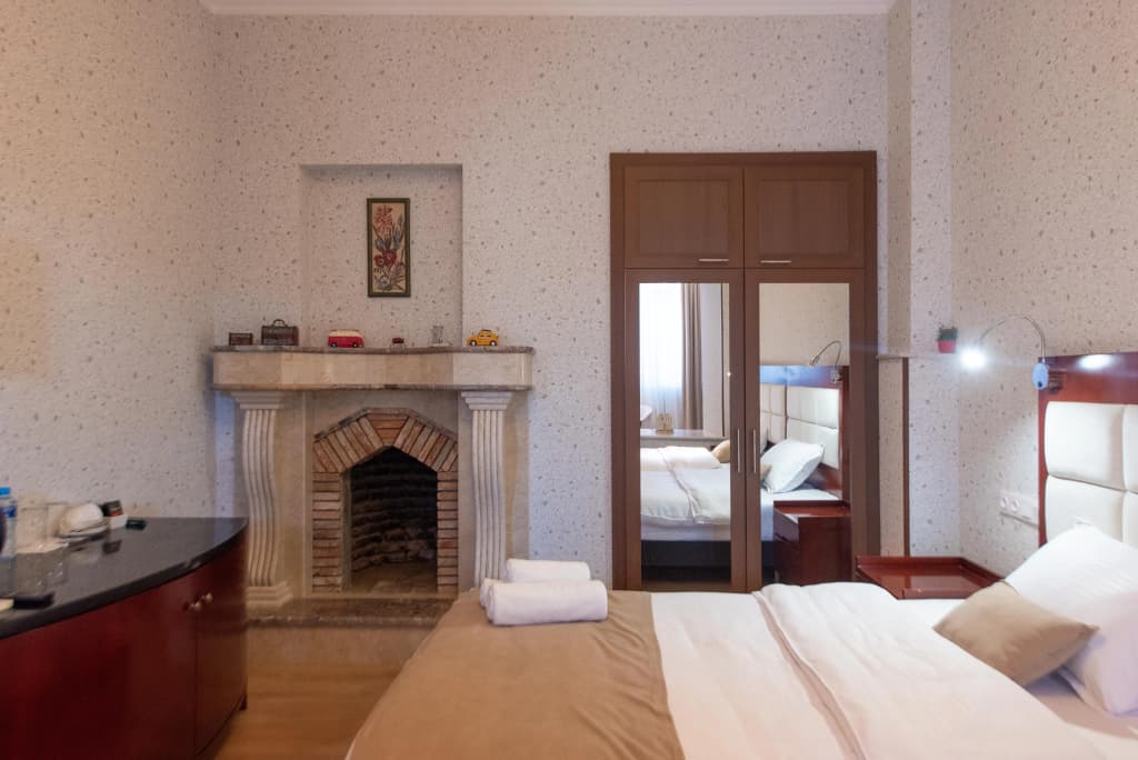 Kraveli Hotel - photo 10