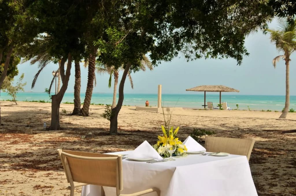 Dhafra Beach Hotel - main photo