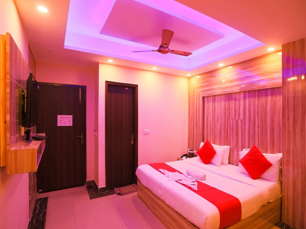 Luxury Stay Hotel - photo 16