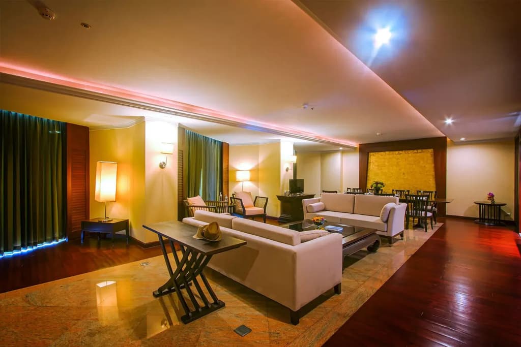 Long Beach Garden Hotel & Pavilions - photo 40