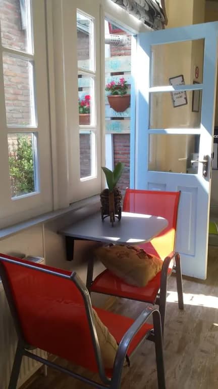 Tbilhome Hostel - photo 4
