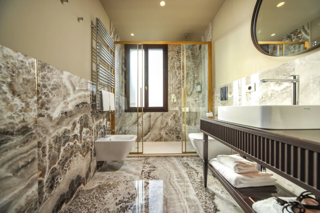 U-Visionary Venezia Hotel - photo 37