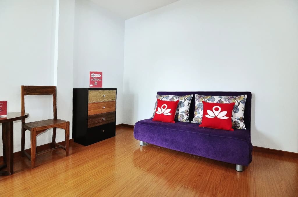 ZEN Rooms Suthisan Hotel - photo 8