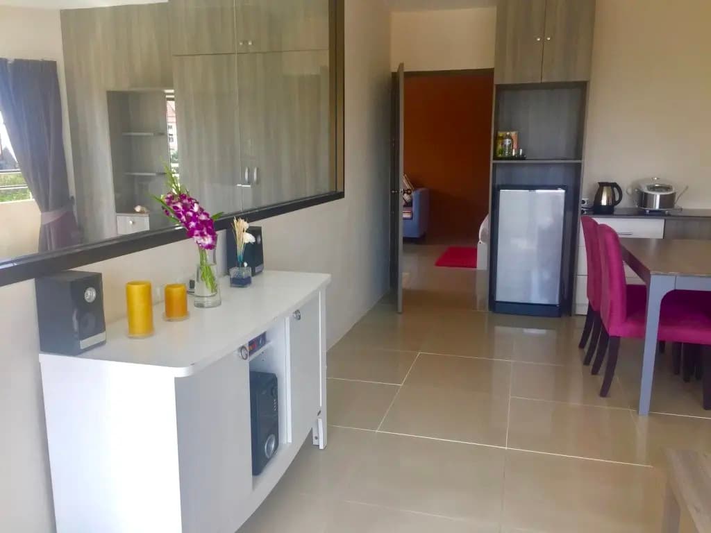 R-Con Wongamat Apartments - photo 15