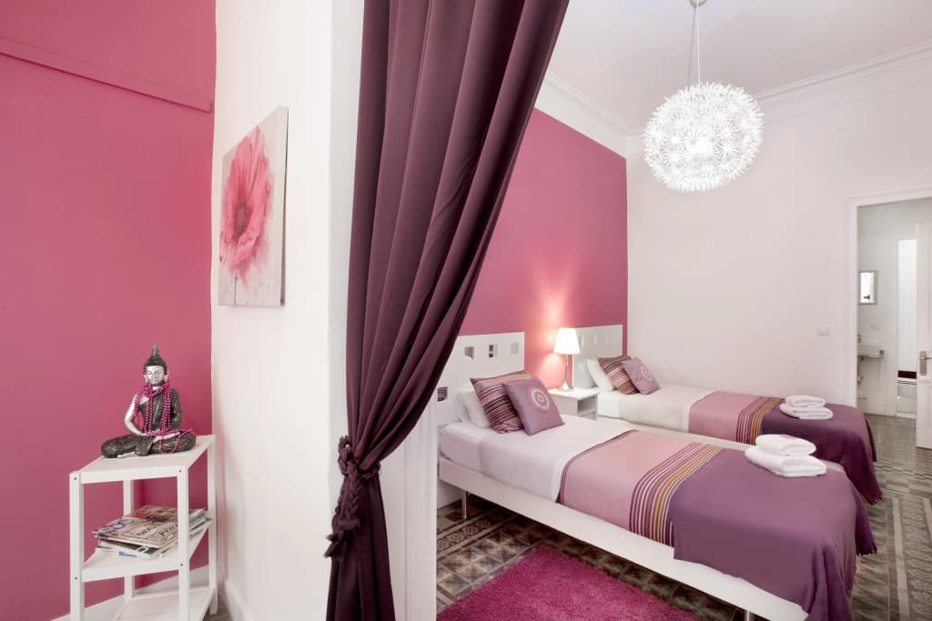 Jardinets Guest House - photo 16