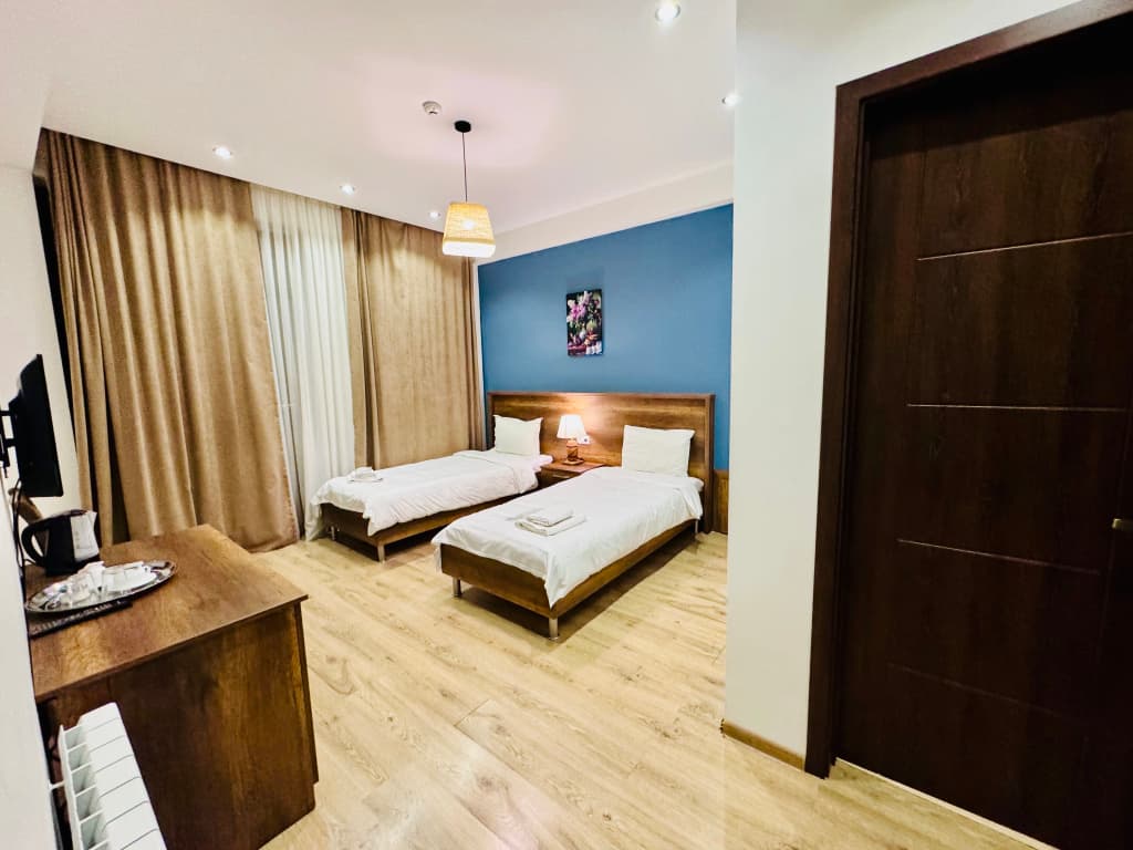 King Tom Hotel - photo 26