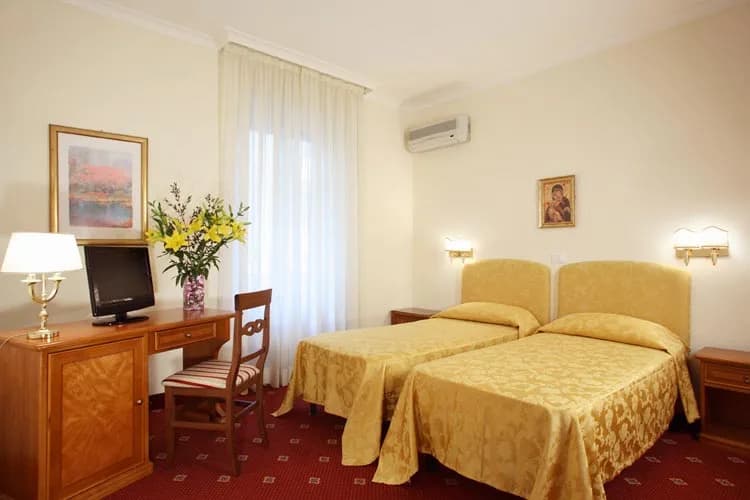 San Giusto Hotel - photo 26