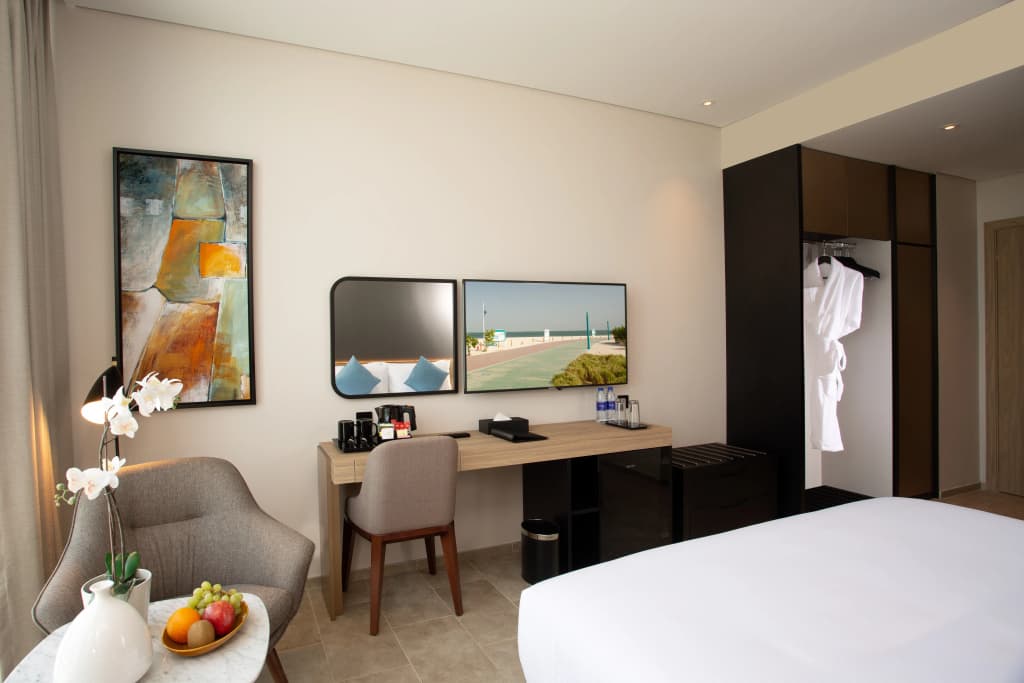 Beach Walk Hotel - photo 4