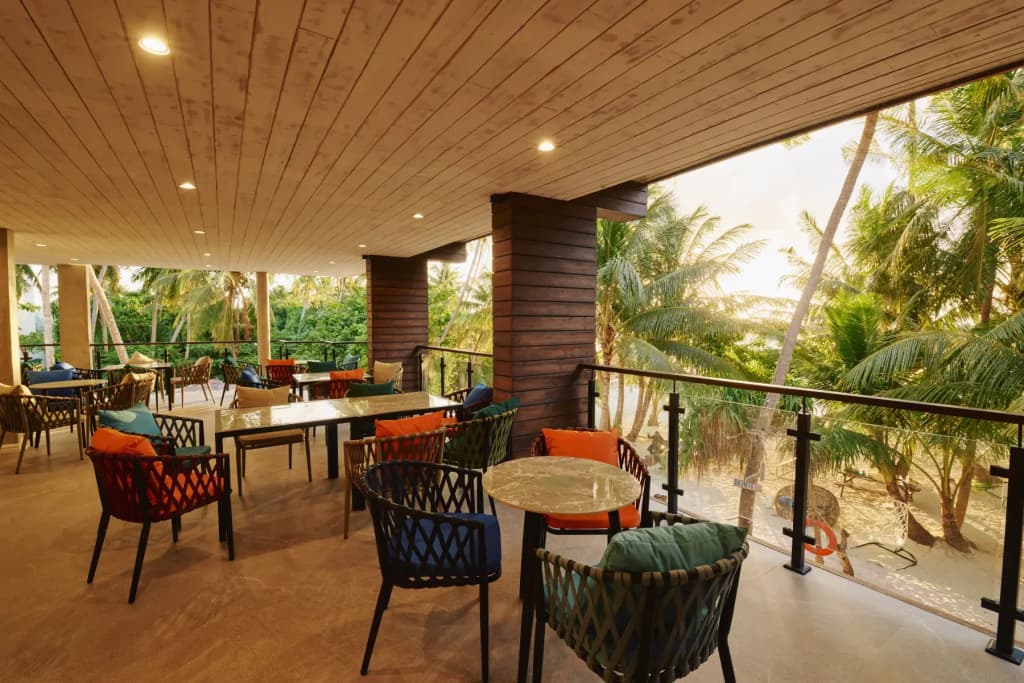 Beach Hotel Dhigurah - photo 7