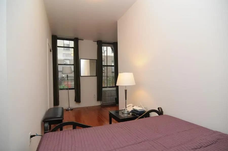 Brooklyn Arthouse Deluxe Apartments - photo 24