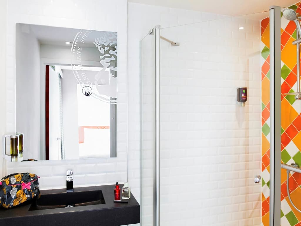 ibis Styles Edinburgh Centre St Andrew Square - photo 8