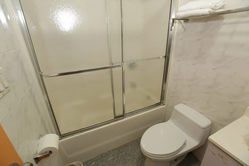 Explore Hotel and Hostel - photo 5