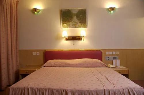 Grand Astoria Hotel - photo 48