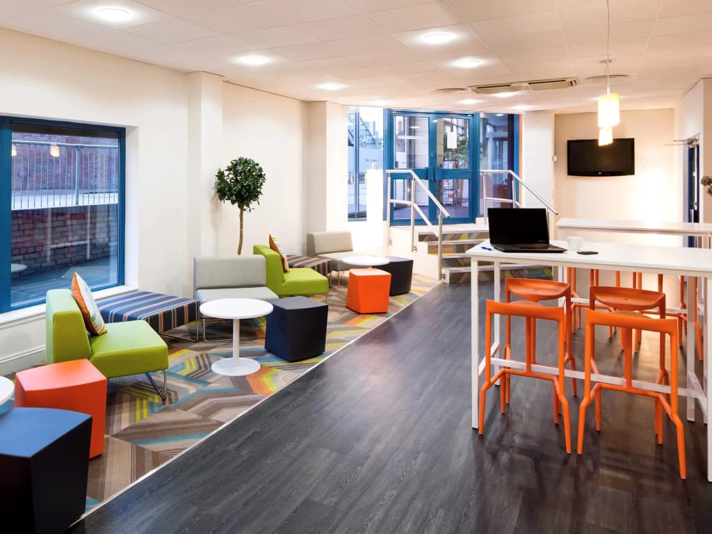 Ibis Styles London Excel Hotel - photo 13