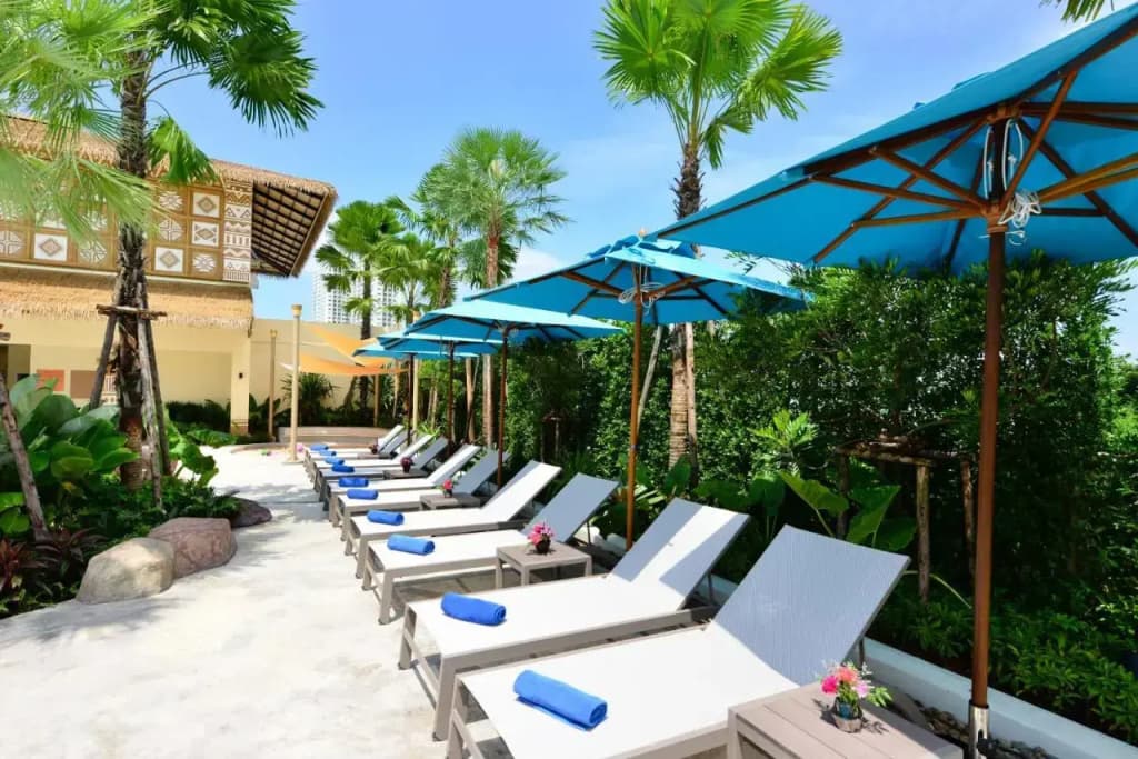 Centre Point Prime Hotel Pattaya - photo 25