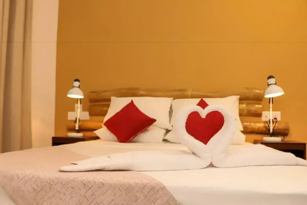 The Castaway Retreat Hotel - photo 3