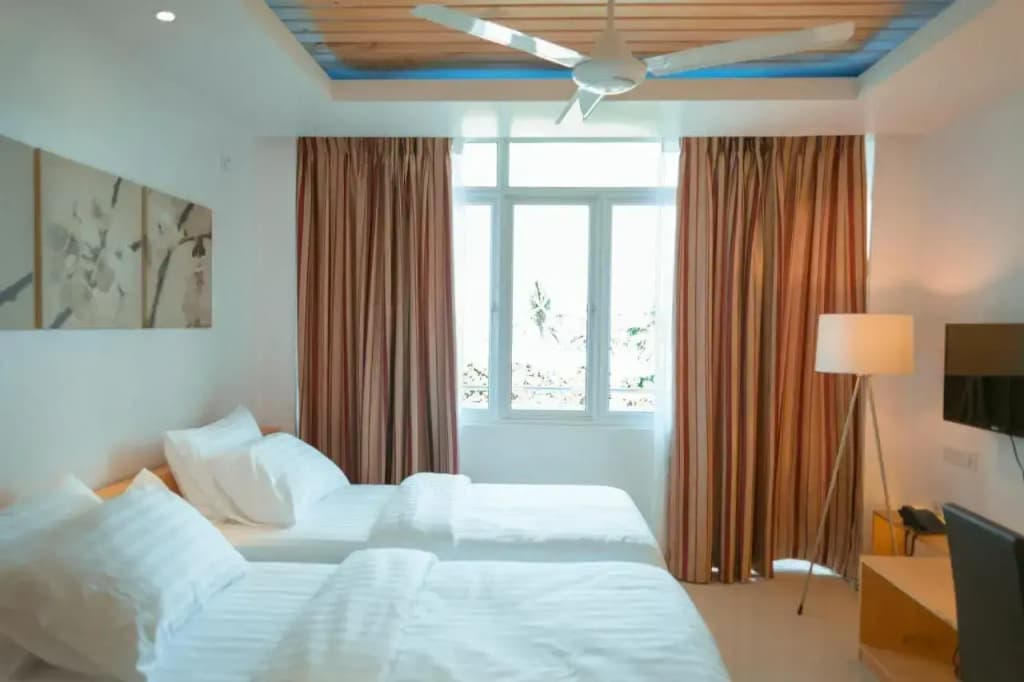 Отель Pine Lodge Maldives - photo 6