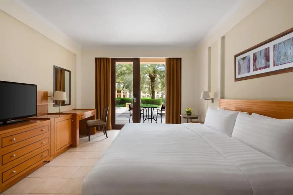 Hilton Muscat Al Bandar - photo 27