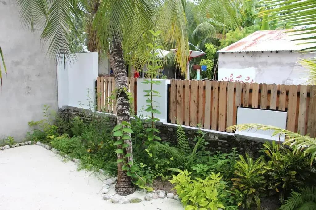 The Castaway Retreat Hotel - photo 20