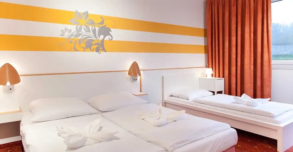 Hotel Lenas West - photo 4