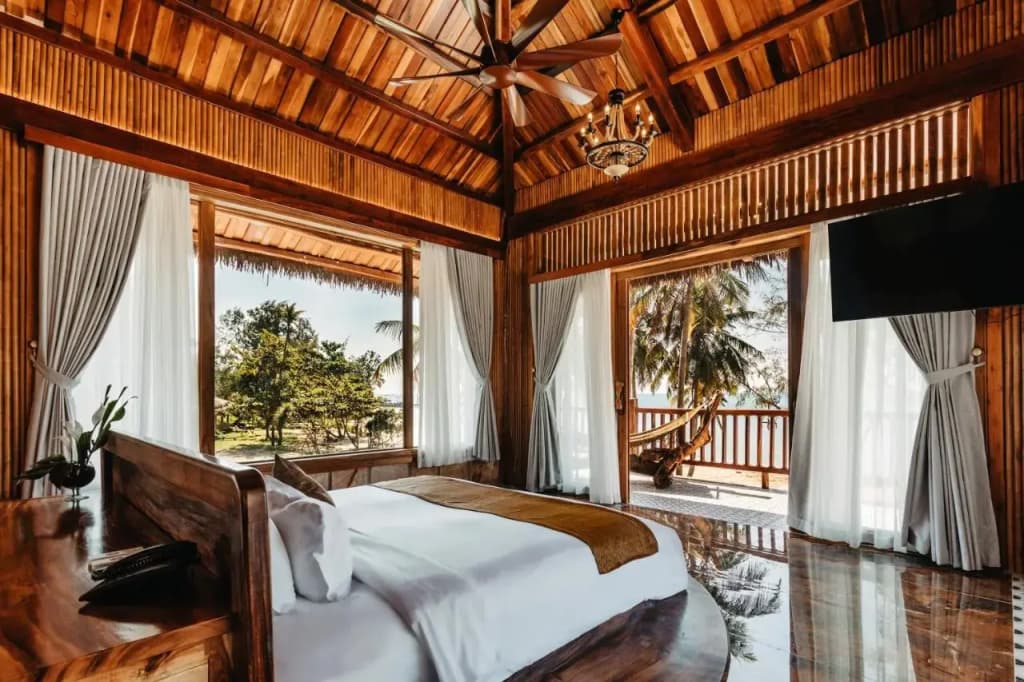 Ocean Bay Phu Quoc Resort and Spa Hotel - photo 18