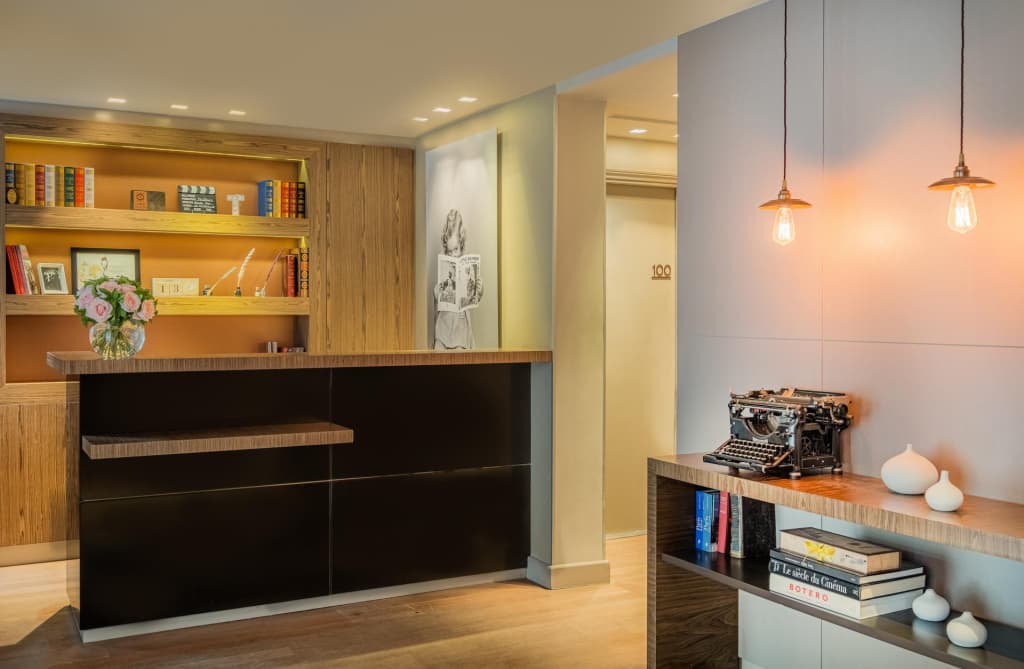 Hôtel Le Tourville by Inwood Hotels - photo 1