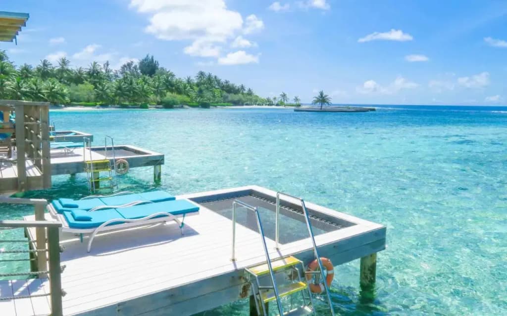 Holiday Inn Resort Kandooma Maldives by IHG - photo 23