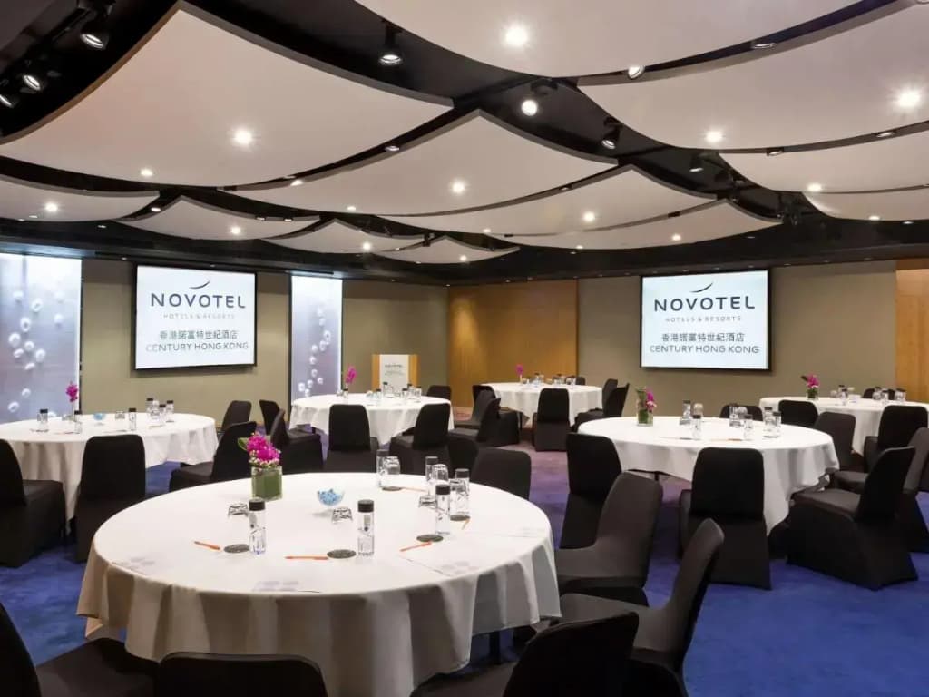 Novotel Century Hong Kong - photo 31