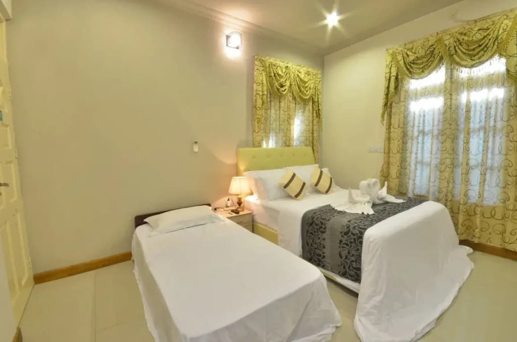 Ukulhas Beach Inn Hotel - photo 7