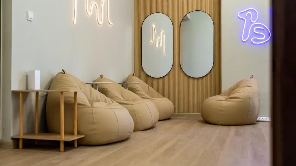 Yousleep Capsule Hostel - photo 6
