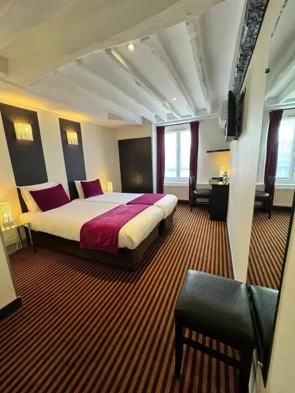 Pax Opera Hotel - photo 2