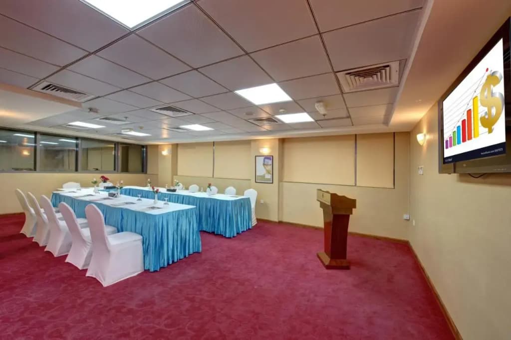 Sharjah Royal Tulip Hotel apartment - photo 28