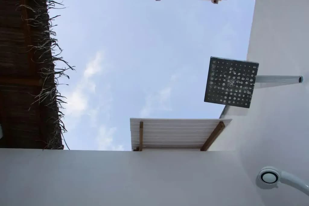 The Castaway Retreat Hotel - photo 17