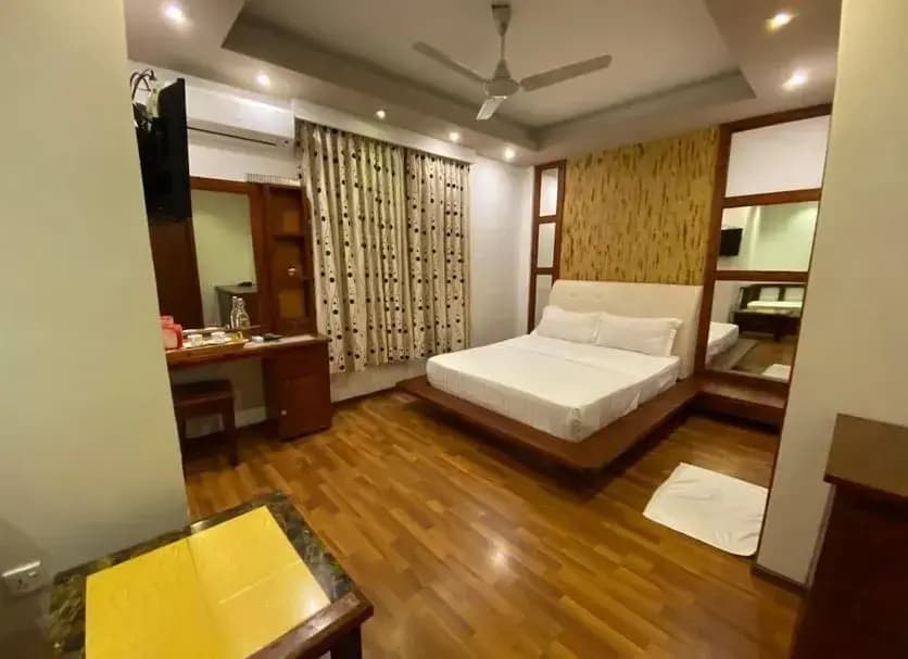 Eureka Airport Inn - photo 11
