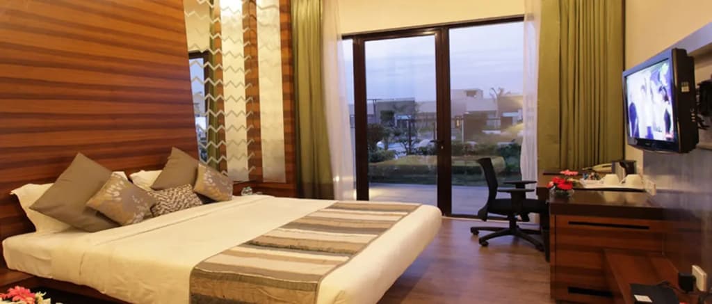 Oodles Hotel Chhattarpur South Delhi - photo 3