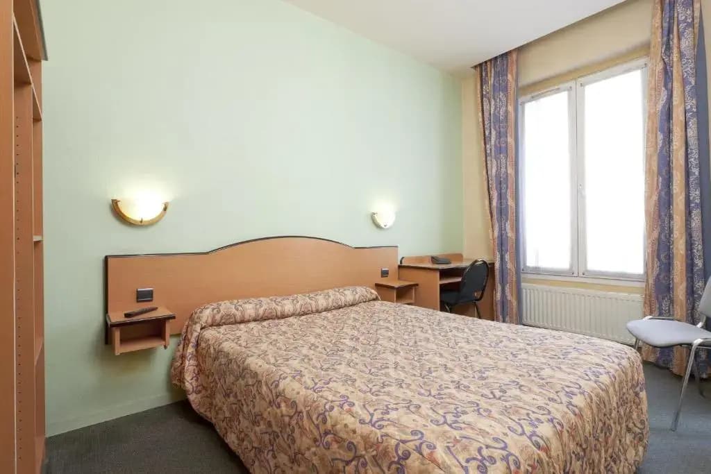 Ferney République Hotel - photo 8