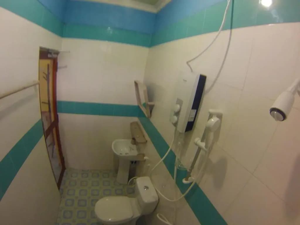 Jail Break Surf Inn Hotel - photo 6