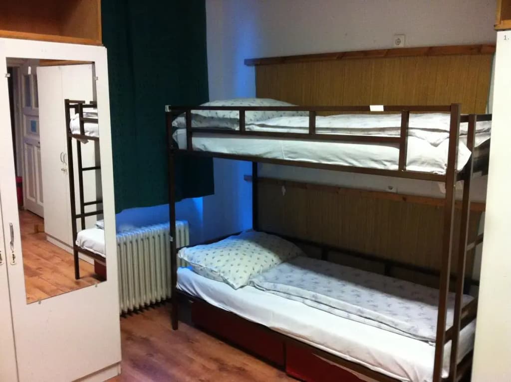 Season Hostel - photo 5