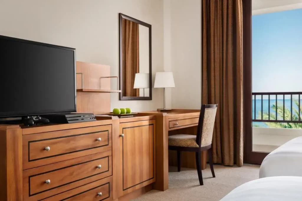 Hilton Muscat Al Bandar - photo 18