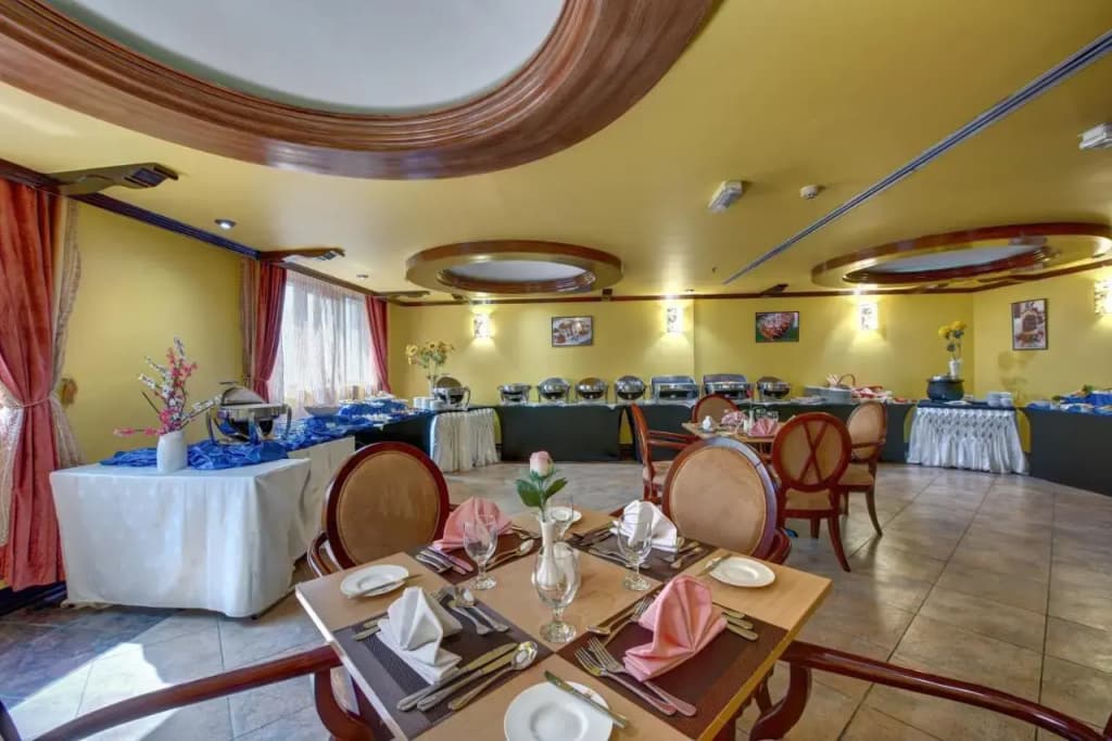 Sharjah Royal Tulip Hotel apartment - photo 29