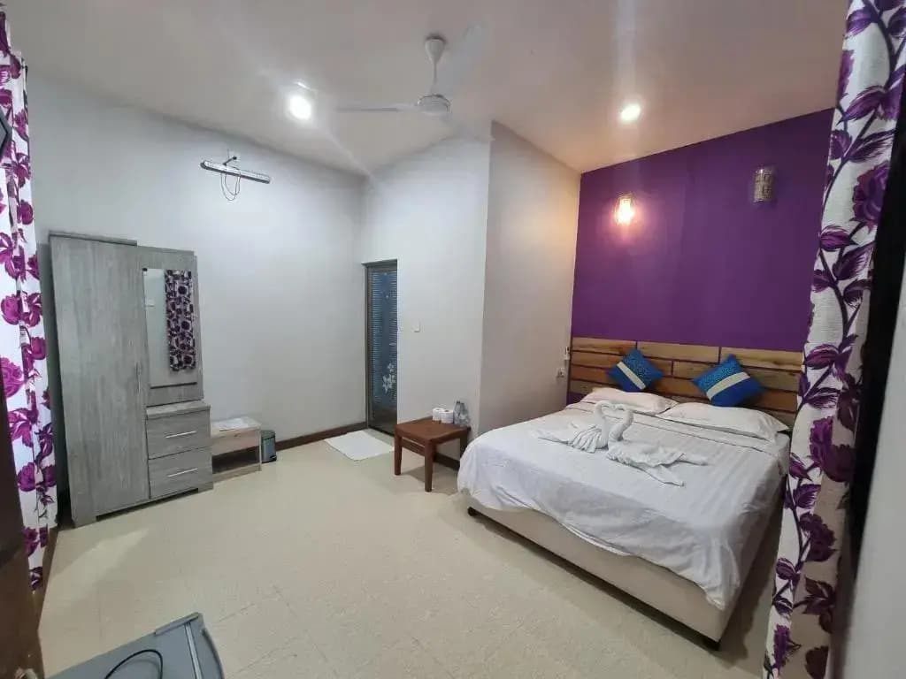 Jerrys Dive Lodge Guest House - photo 2