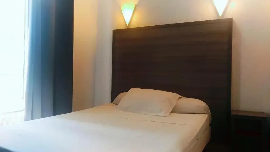 Hôtel Du Globe 18 - photo 8