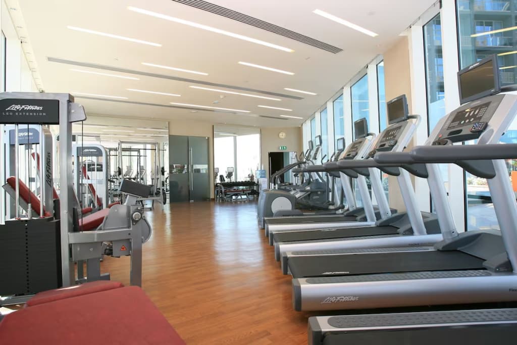 Yas Plaza Marina - photo 25