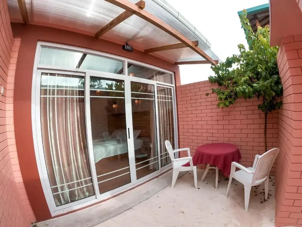 New Breeze Thoddoo Inn - photo 6