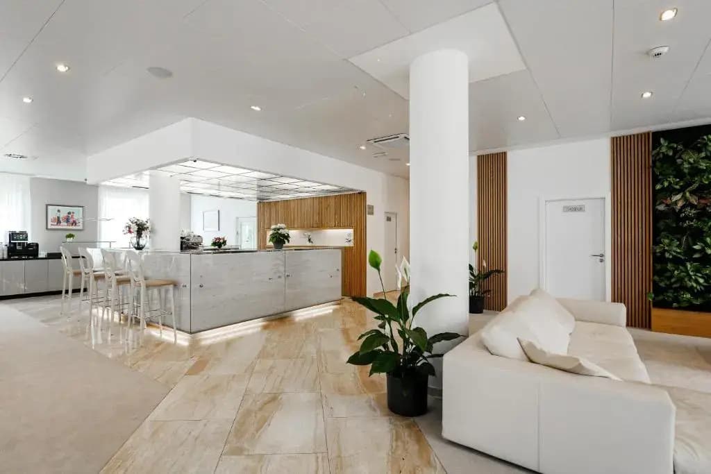 Hotel Silenzio - photo 39
