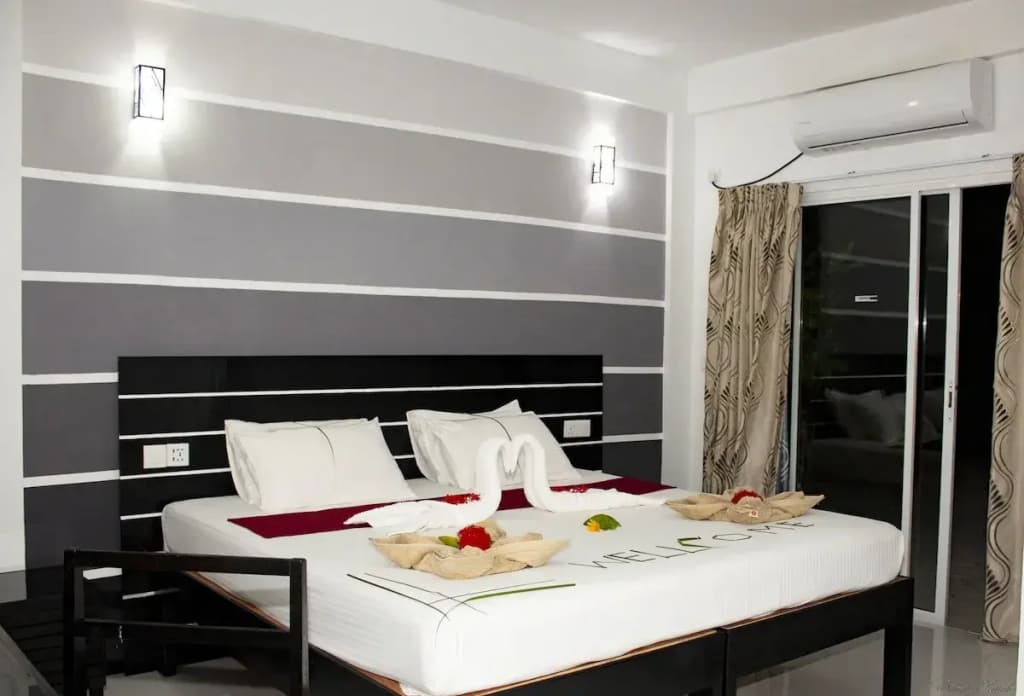 Crown Beach Villas Hotel - photo 6