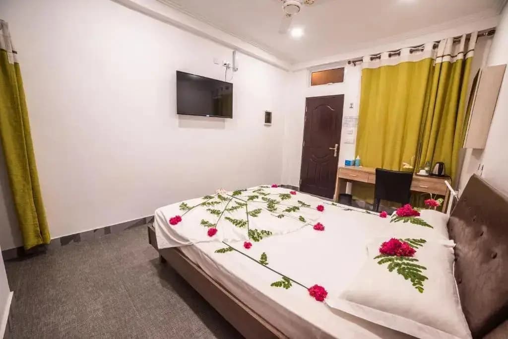 Ariston Dhangethi Inn - photo 5